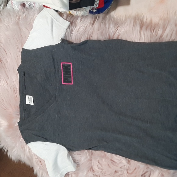 PINK Victoria's Secret Tops - *Sold*Pink Victoria's Secret v neck tee size small